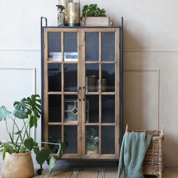 Vitrină industrială din lemn de pin natur și metal negru, cu 2 uși vitrate, 3 rafturi și roți, finisaj natural, 156 x 80 x 34 cm, „Calibre” - Img 2