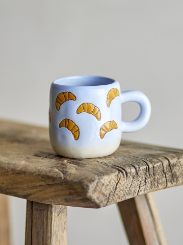 Cană din ceramică artizanală, albastru marin, pictată manual cu croissante, 6x7 cm, 110 ml, „Millie" - Img 3