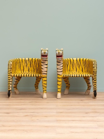 Fotoliu sculptural din lemn de mango în formă de tigru, orientare dreapta, „Tiger” - Img 8