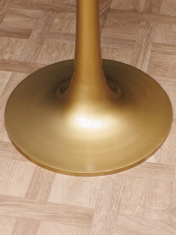 Măsuță laterală înaltă rotundă din metal, auriu, cu picior central evazat și bază rotundă, 107 x 81 cm, „Pop” - Img 3