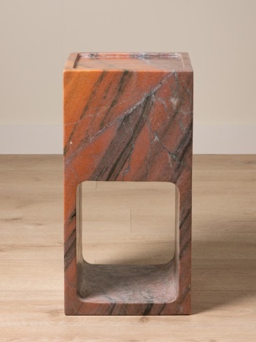 Măsuță laterală îngustă din marmură, roz, cu două nișe deschise, 55,5 x 28,5 x 28 cm, „Blok” - Img 4