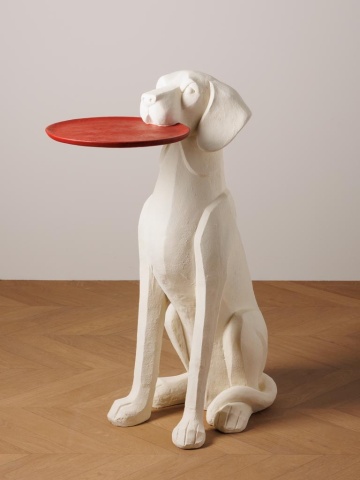 Măsuță laterală sculptată înaltă în formă de câine, alb, cu blat rotund roșu ținut în bot, 77 x 60 x 30 cm, „White Dog” - Img 2