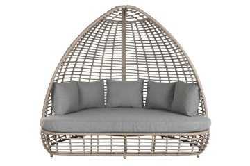 Pat de lounge din polirattan