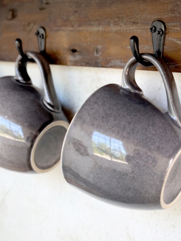 Suport pentru farfurii, din lemn reciclat, cu aspect rustic - Img 7