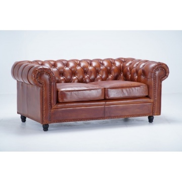 Canapea Chesterfield 2 locuri din piele naturală cognac, cu ținte decorative și picioare strunjite negre, 75 x 180 x 97 cm, „Classic Chic” - Img 3