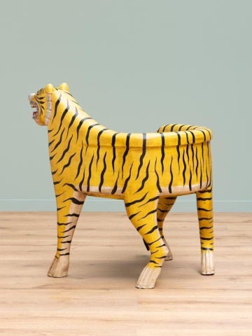 Fotoliu sculptural din lemn de mango în formă de tigru, orientare stânga, „Tiger” - Img 5
