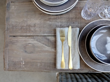 Masa de dining din lemn de pin si metal, "Old French" - Img 3