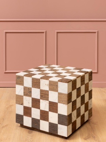 Măsuță laterală din marmură și lemn reciclat, cu model în carouri și formă cubică, alb și natur, finisaj mat, 44.5×44.5×38 cm, „Kadrie" - Img 3