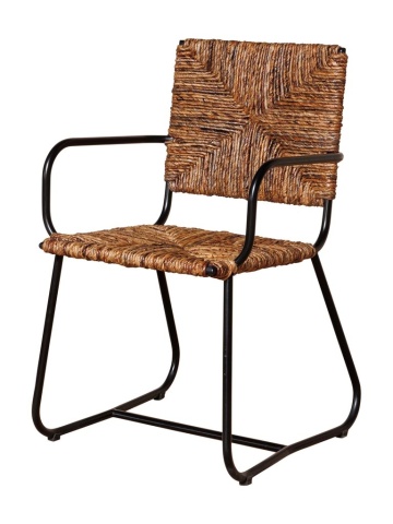 Scaun dining cu brațe împletit din frunze de banan și ratan, maro, cu cadru tubular negru din metal, 85 x 45 x 50 cm, „Pisang”