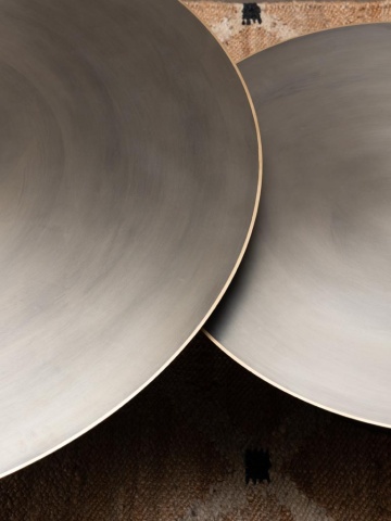 Set 2 măsuțe de cafea rotunde din metal, gri, cu bază cilindrică și muchie aurie, finisaj periat, 35 x 120 cm, „Calgary” - Img 6