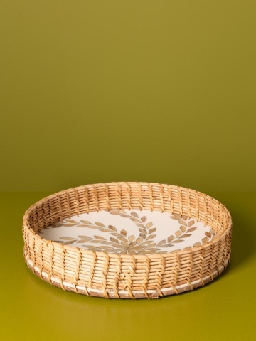 Tăvi decorative rotunde din trestie și rășină, set 2 bucăți, albe, cu frunze din lemn încrustate, 5 x 32 cm, „Feuillage” - Img 4
