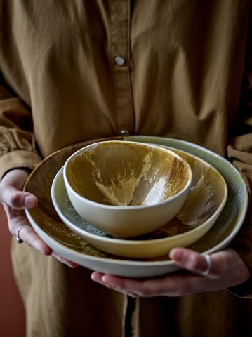 Bol din ceramică artizanală, maro antichizat, finisaj patinat, 26.5×7 cm, „Lacey" - Img 5