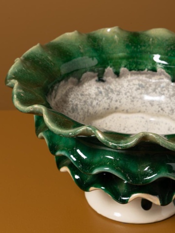 Bol pentru fructe din ceramică artizanală natur cu margini sculptate ondulat, verde, 18,5 × 33 cm, „Corola" - Img 4