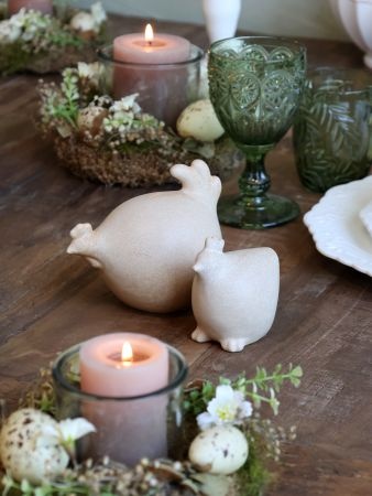 Decorațiune din porțelan în formă de găină, culoare antique latte, H10,5 cm - Img 4