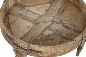 Măsuță de cafea rotundă din lemn masiv sculptat manual, natur, cu blat tip tavă, finisaj natural, 26 x 65 cm, „Bravura” – Ethnic Collections - Img 3