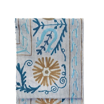 Pătură din bumbac brodată manual cu motive suzani, 130×180 cm, „Suzani Blue"