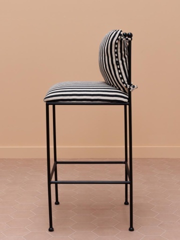 Scaun de bar înalt din metal și bumbac, negru, cu model abstract pe spătar și perne în dungi, 110 x 47 x 47 cm, „Palm Springs” - Img 3