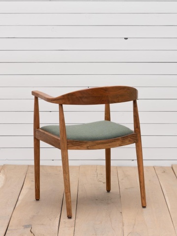 Scaun dining cu brațe tapițat din lemn de acacia, bumbac și in, verde, cu spătar arcuit și brațe late, 76 x 55 x 52 cm, „Kenzie” - Img 5