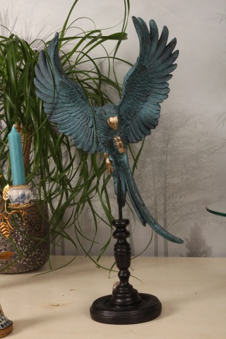 Statuetă decorativă din polirășină, albastru, papagal pe suport, 52,5 x 26,5 x 14,5 cm, „Lori” - Img 4