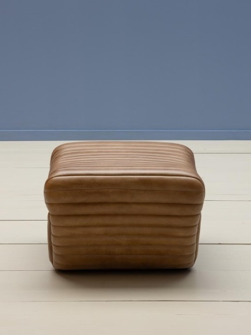 Taburet pentru picioare din piele naturală, maro, cu model în relief, finisaj antichizat, 34 x 46 x 46 cm, „Aston” - Img 4