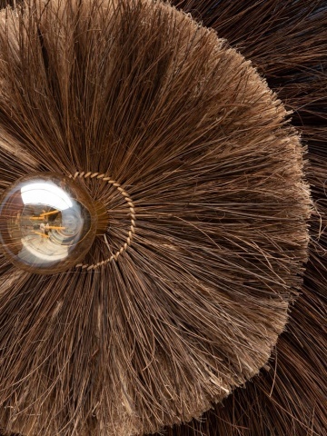 Aplică de perete cu abajur circular tip soare din fibre naturale de bananier și structură din metal antichizat, maro natural, 100 cm, „Inupta" - Img 4