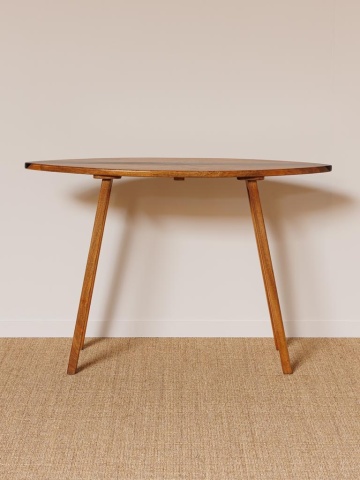 Masă consolă în stil eclectic din lemn de mango, maro, cu blat în formă de placă de surf, dungă neagră și picioare înclinate, 80 x 110 x 40 cm, „Surf” - Img 4