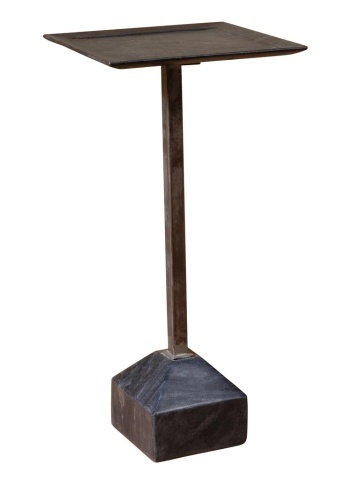Măsuță laterală din marmură și metal, negru, cu blat pătrat tip tavă, picior central și bază piramidală, 63 x 31 x 31 cm, „Marmora”