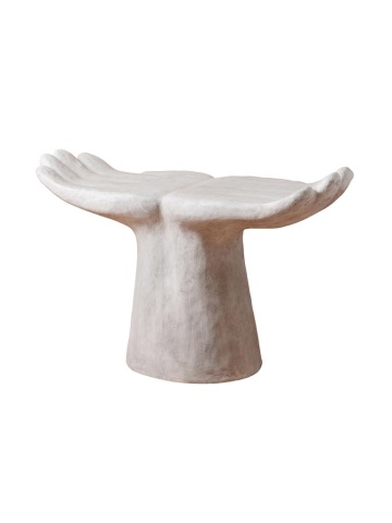 Măsuță laterală sculptată în formă de palme deschise, alb, cu bază conică și textură dăltuită, 53 x 90 x 37 cm, „Peace”