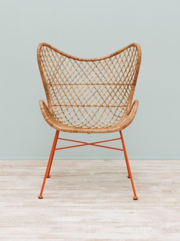 Scaun dining tip fotoliu împletit din ratan, bej, cu spătar în formă de fluture și picioare portocalii din metal, 89,5 x 67,5 x 66 cm, „Tangerine” - Img 3