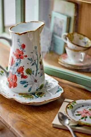 Set 4 farfurii din ceramică artizanală albă cu motive florale roz pictate manual și margine aurie, 15×1,5 cm, "Savina" - Img 3