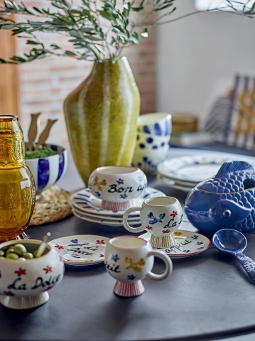 Set 4 farfurii din ceramică artizanală, pictate manual cu motive florale albastre și margine roșie, multicolor, 15×1.5 cm, „Lindsay" - Img 2