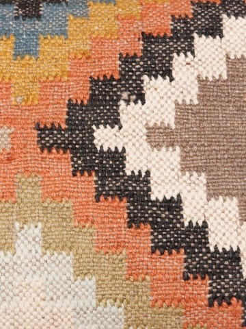 Taburet kilim din iută, lână și lemn de mango, multicolor, cu romb în trepte și picioare înclinate, 45 x 45 x 35 cm, „Winter Killim” - Img 4