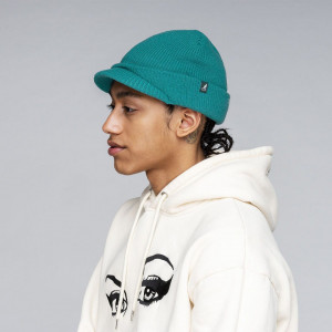 CaCaciula-Kangol-sliced-peak-albastru-2