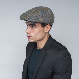 Basca Bailey of Hollywood Lou Oak Plaid 7