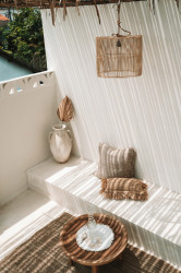 The Seagrass Shell Placemat - White - Img 2