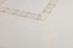 BK004 Fata de masa din bumbac cu broderie - diferite dimensiuni - Img 2