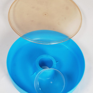 Nutritore-cilindrico-2 lt-interno coprifavo
