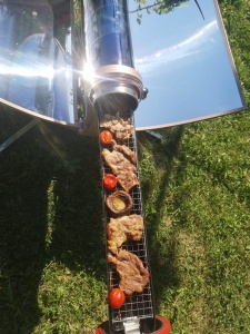 Grătar solar portabil pentru camping și picnic, cu tub vidat – fără gaz, curent sau cărbuni