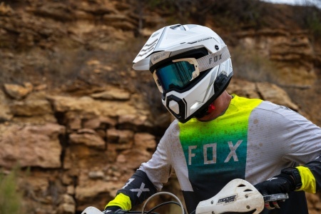 OUTLANDER - Dual Sport bukósisak integrált MESH kommunikációs rendszerrel - Img 12