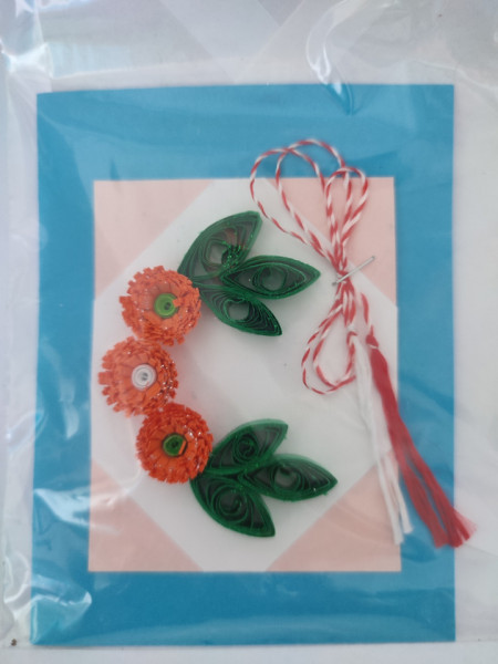 Mini felicitare cu floare si petale 3D lucrate manual cod 45962