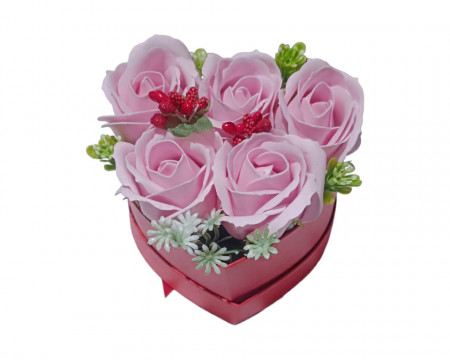 Aranjament floral superb cu 5 trandafiri de sapun X83