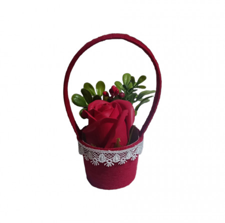 Aranjament floral superb lucrat manual cu un trandafir de sapun X45