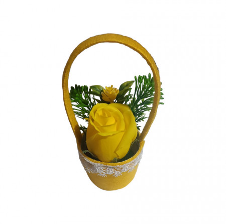 Aranjament floral superb lucrat manual cu un trandafir de sapun X48