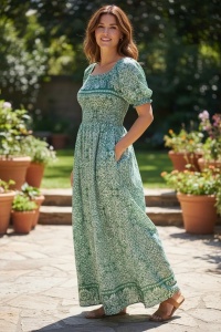 Rochie lunga de vara cu model floral elegant