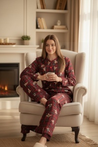 Pijama cu maneca lunga si pantaloni lungi din catifea pentru dama COD PJ-111