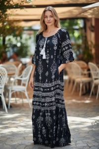 Rochie lunga de vara cu model floral elegant