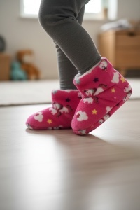 Botosei pufosi pentru copii COD BT-012