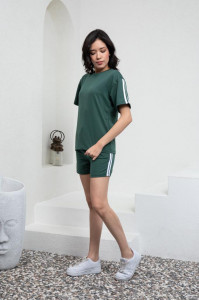 compleu calitativ de dama cu tricou si pantaloni scurti cod p376