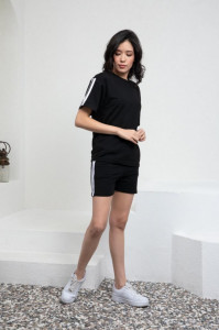 compleu calitativ de dama cu tricou si pantaloni scurti cod p362 - Img 2
