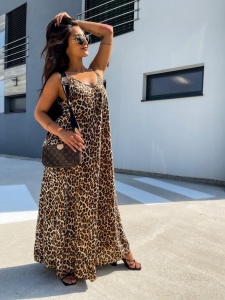 Rochie dama fabricatie Italia, croiala moderna, usoara si eleganta